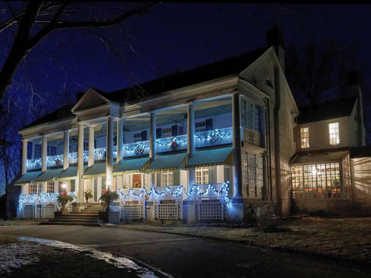 Montrose Inn Belleville Extérieur photo